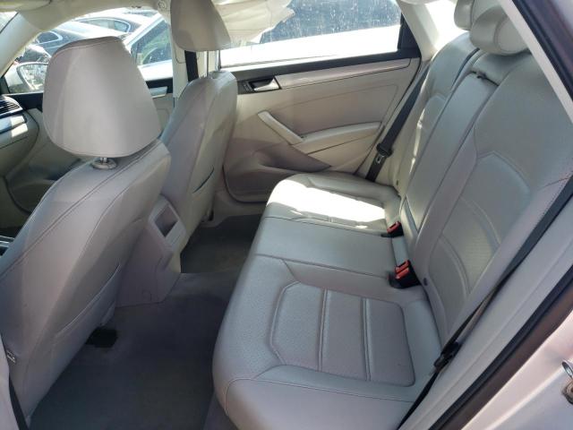 Photo 6 from auction – 2015 VOLKSWAGEN PASSAT S with VIN 1VWAT7A39FC099189
