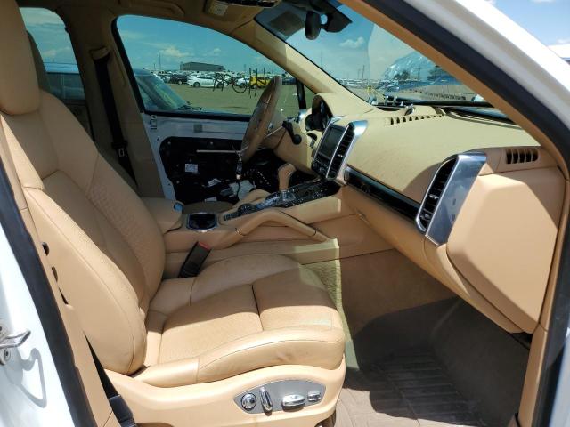 Photo 5 from auction – 2013 PORSCHE CAYENNE S with VIN WP1AE2A29DLA15679