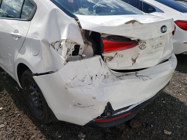 Photo 9 from auction – 2017 KIA FORTE LX with VIN 3KPFK4A79HE021391