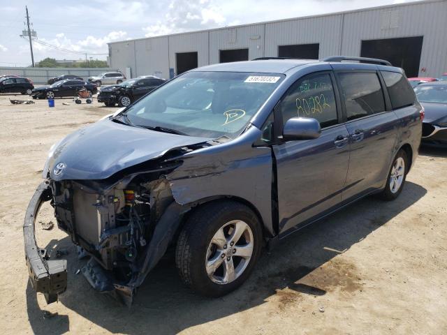Photo 2 from auction – 2015 TOYOTA SIENNA LE with VIN 5TDKK3DC0FS641938