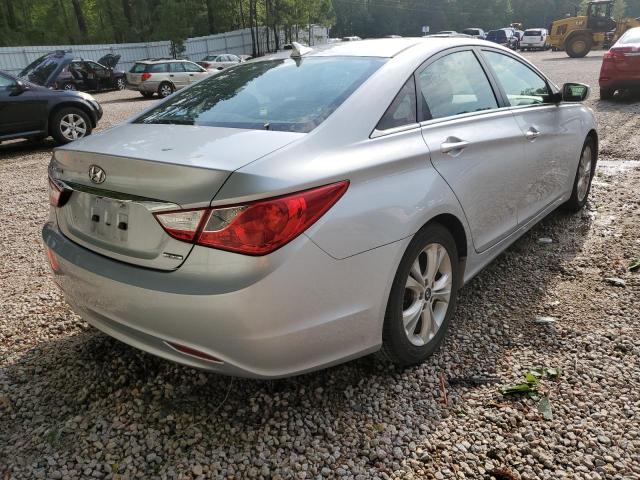 Photo 4 from auction – 2011 HYUNDAI SONATA SE with VIN 5NPEC4AC6BH291736