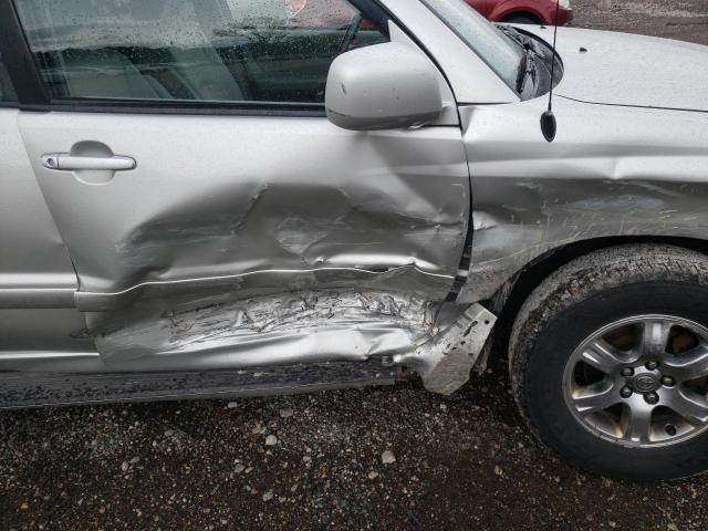 Photo 9 from auction – 2004 TOYOTA HIGHLANDER with VIN JTEEP21AX40005311