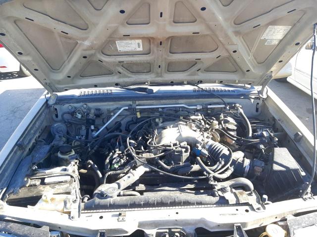 Photo 7 from auction – 2000 NISSAN FRONTIER K with VIN 1N6ED26T0YC315878