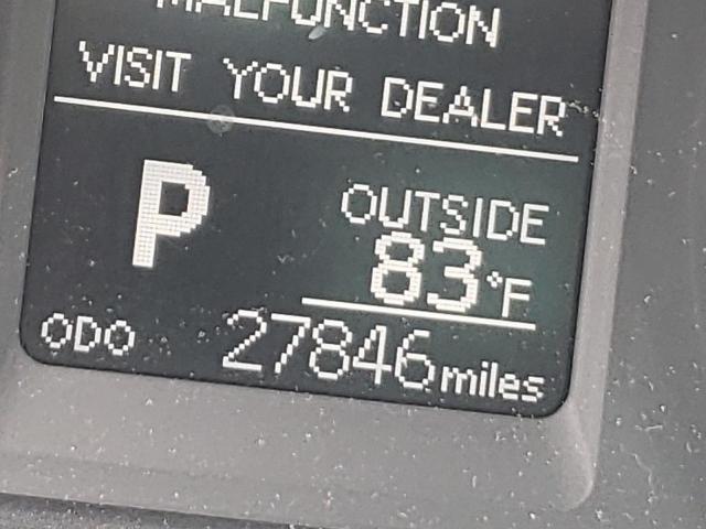 Photo 8 from auction – 2018 TOYOTA COROLLA LE with VIN 2T1BPRHEXJC992812