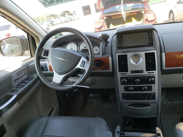Photo 9 from auction – 2008 CHRYSLER TOWN & COU with VIN 2A8HR54P98R749614