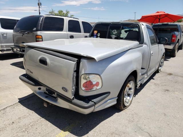 Photo 4 from auction – 2002 FORD F150 SVT L with VIN 2FTZF07362CA84973