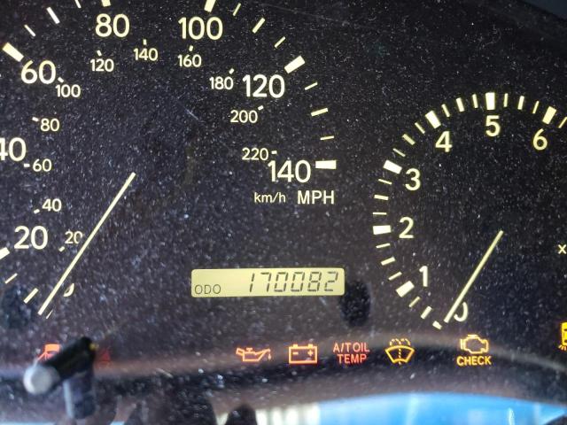 Photo 8 from auction – 2000 LEXUS RX 300 with VIN JT6HF10U0Y0143155