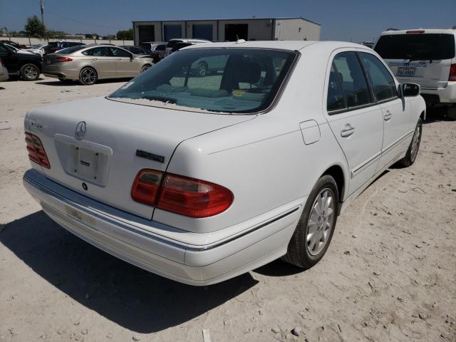 Photo 4 from auction – 2001 MERCEDES-BENZ E 320 with VIN WDBJF65J61B263167