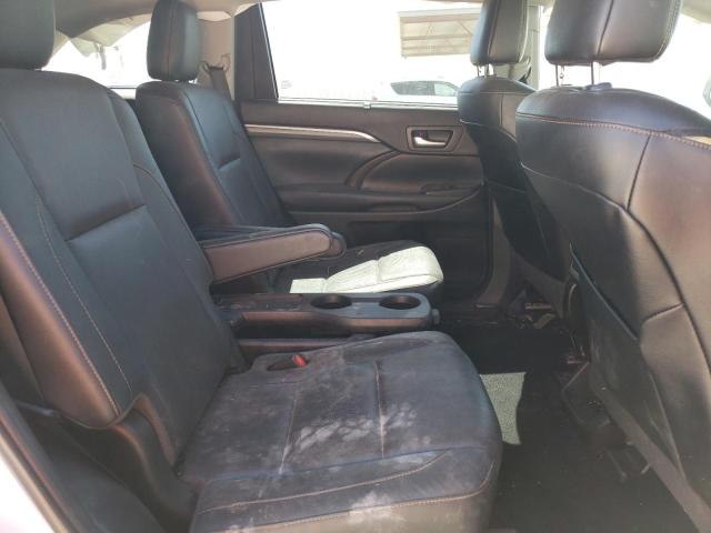 Photo 6 from auction – 2019 TOYOTA HIGHLANDER with VIN 5TDDGRFHXKS056333