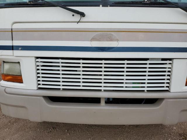 Photo 7 from auction – 2002 FLEE BOUNDER with VIN 5B4MP67G223337909
