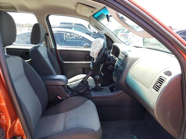 Photo 5 from auction – 2006 FORD ESCAPE XLS with VIN 1FMYU92Z46KD45628