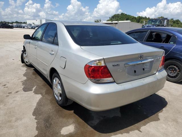 Photo 3 from auction – 2005 TOYOTA CAMRY LE with VIN 4T1BE32K65U051413