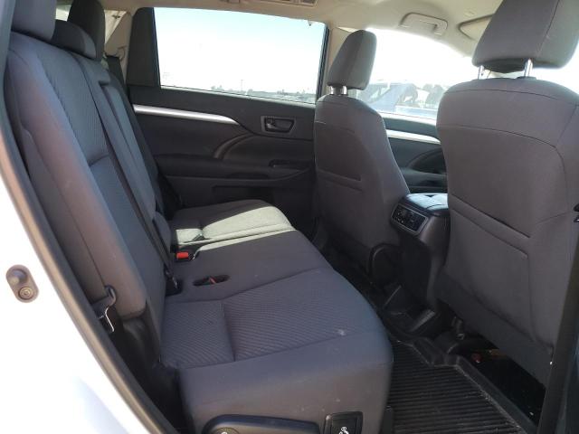 Photo 6 from auction – 2019 TOYOTA HIGHLANDER with VIN 5TDZARFH8KS058038