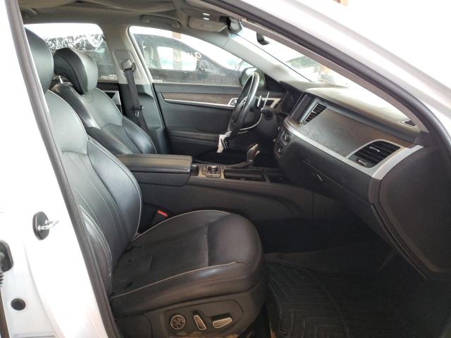 Photo 5 from auction – 2015 HYUNDAI GENESIS 5. with VIN KMHGN4JF4FU016970