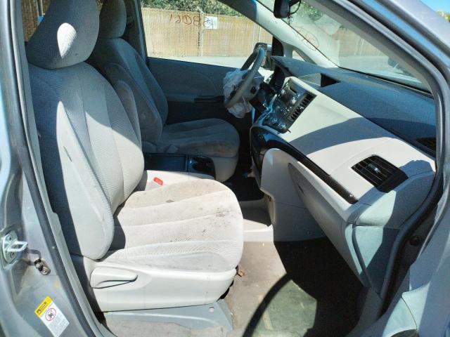 Photo 5 from auction – 2011 TOYOTA SIENNA LE with VIN 5TDKK3DC9BS039064