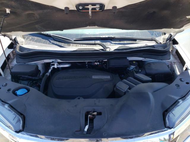 Photo 7 from auction – 2017 HONDA PILOT TOUR with VIN 5FNYF5H97HB009910