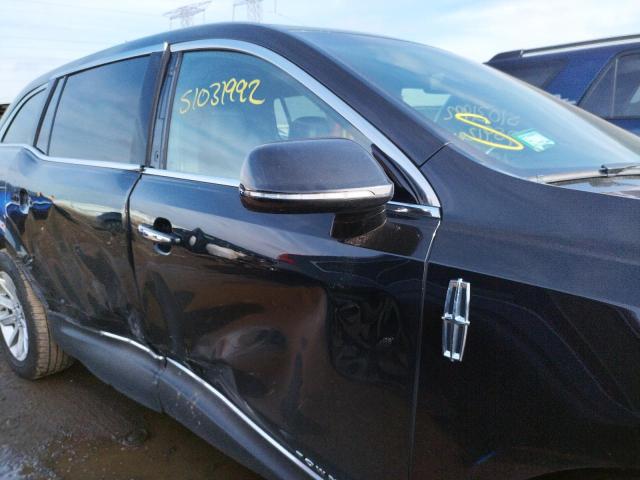 Photo 9 from auction – 2017 LINCOLN MKT with VIN 2LMHJ5NK1HBL00437