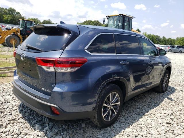 Photo 4 from auction – 2019 TOYOTA HIGHLANDER with VIN 5TDJZRFH2KS971562