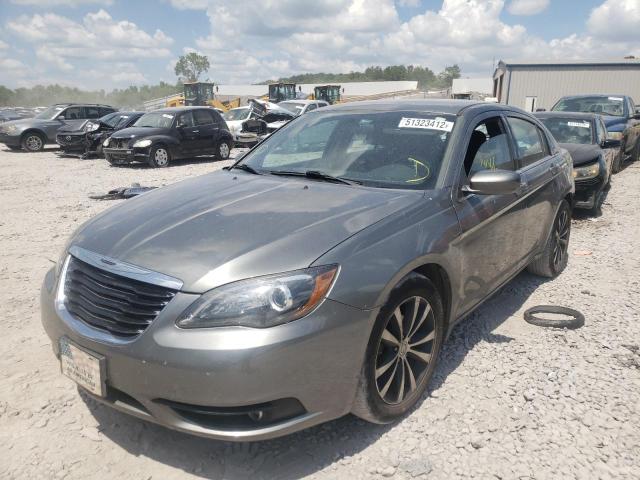 Photo 2 from auction – 2013 CHRYSLER 200 TOURIN with VIN 1C3CCBBG2DN712033