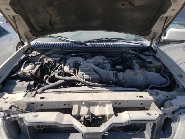 Photo 7 from auction – 2005 LINCOLN NAVIGATOR with VIN 5LMFU27565LJ14952