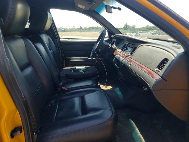 Photo 5 from auction – 2011 FORD CROWN VICT with VIN 2FABP7AV9BX153803
