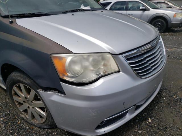 Photo 9 from auction – 2011 CHRYSLER TOWN & COU with VIN 2A4RR8DG4BR734114