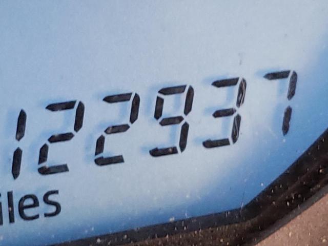 Photo 8 from auction – 2015 TOYOTA RAV4 XLE with VIN JTMRFREV2FD127445
