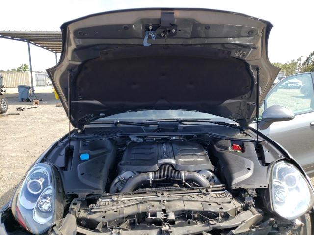 Photo 7 from auction – 2017 PORSCHE CAYENNE S with VIN WP1AB2A22HLA52457