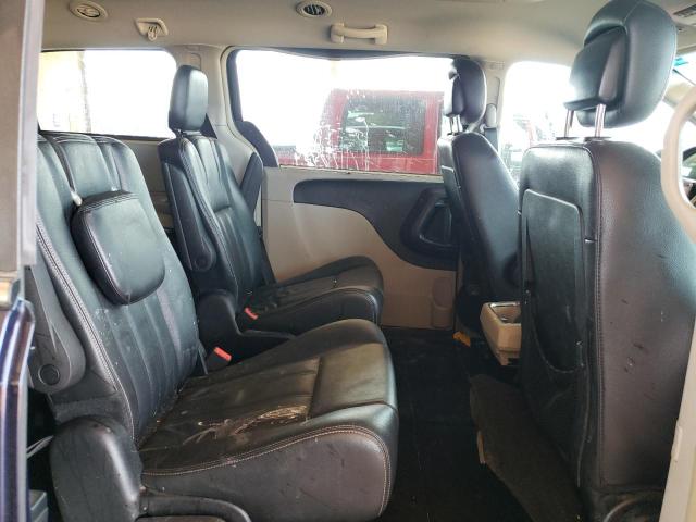 Photo 6 from auction – 2015 CHRYSLER TOWN & COU with VIN 2C4RC1BG8FR696197