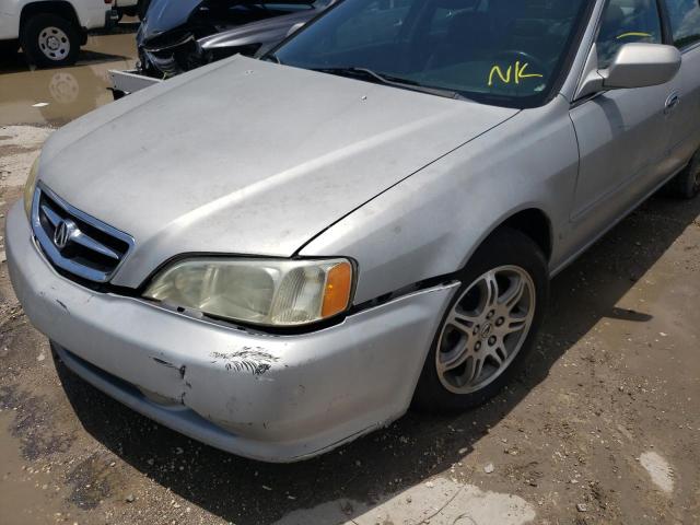 Photo 9 from auction – 2000 ACURA 3.2TL with VIN 19UUA5663YA027997