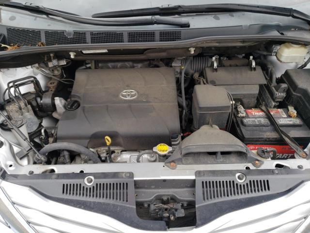 Photo 7 from auction – 2015 TOYOTA SIENNA LE with VIN 5TDJK3DC6FS122906