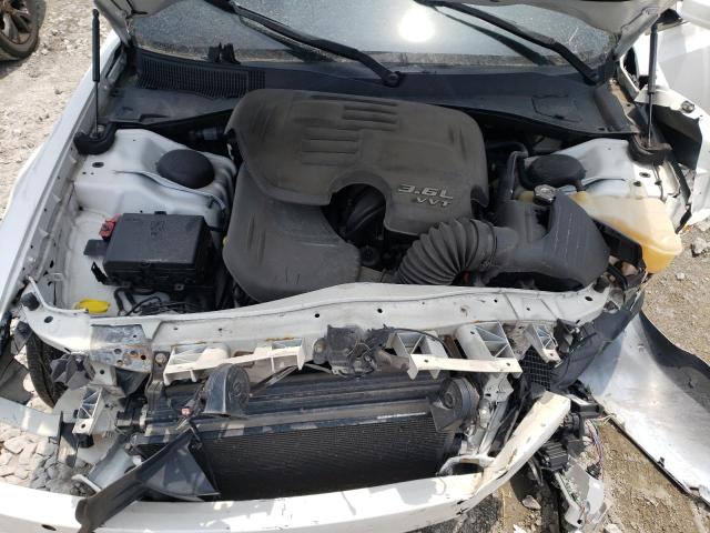 Photo 7 from auction – 2016 CHRYSLER 300 LIMITE with VIN 2C3CCAAG3GH106314