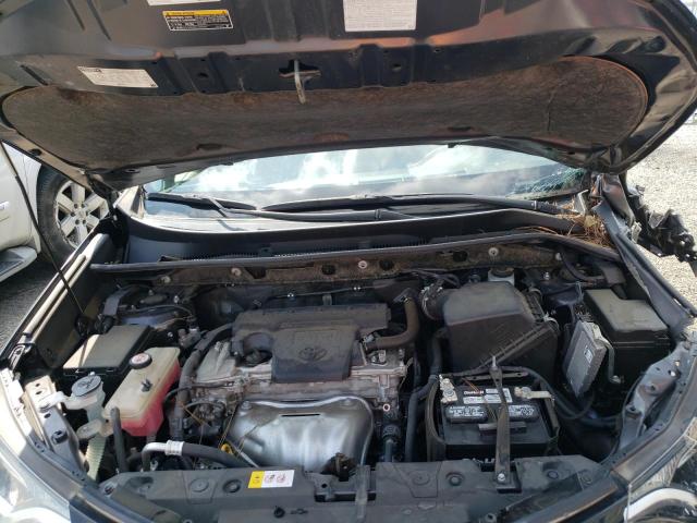 Photo 7 from auction – 2017 TOYOTA RAV4 LE with VIN JTMBFREV3HJ172142
