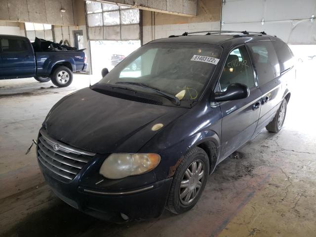 Photo 2 from auction – 2005 CHRYSLER TOWN & COU with VIN 2C8GP64L35R488941