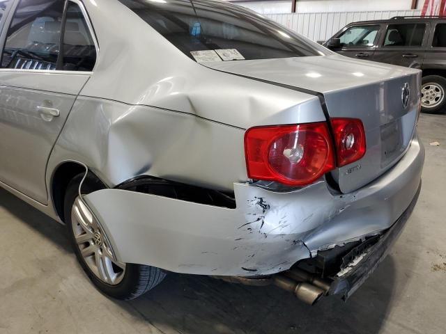 Photo 9 from auction – 2007 VOLKSWAGEN JETTA WOLF with VIN 3VWEF71K67M192638