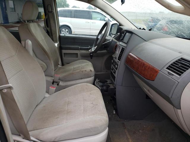 Photo 5 from auction – 2009 CHRYSLER TOWN & COU with VIN 2A8HR44E49R563800