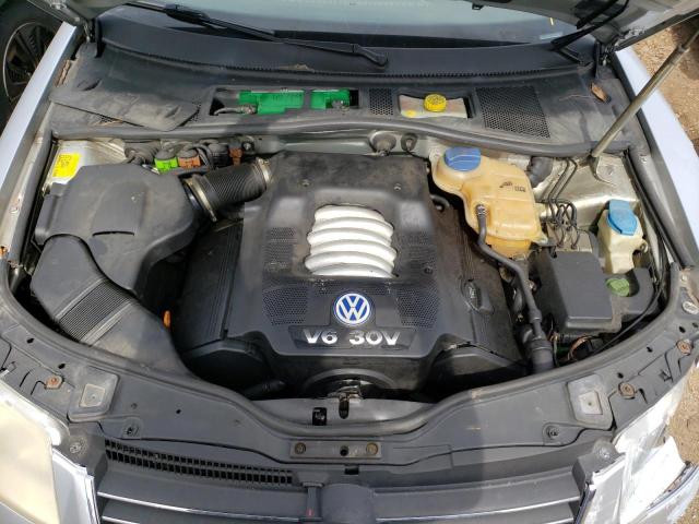 Photo 7 from auction – 2002 VOLKSWAGEN PASSAT GLX with VIN WVWYH63B02E006303