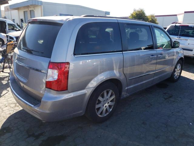 Photo 4 from auction – 2015 CHRYSLER TOWN & COU with VIN 2C4RC1BG9FR752048