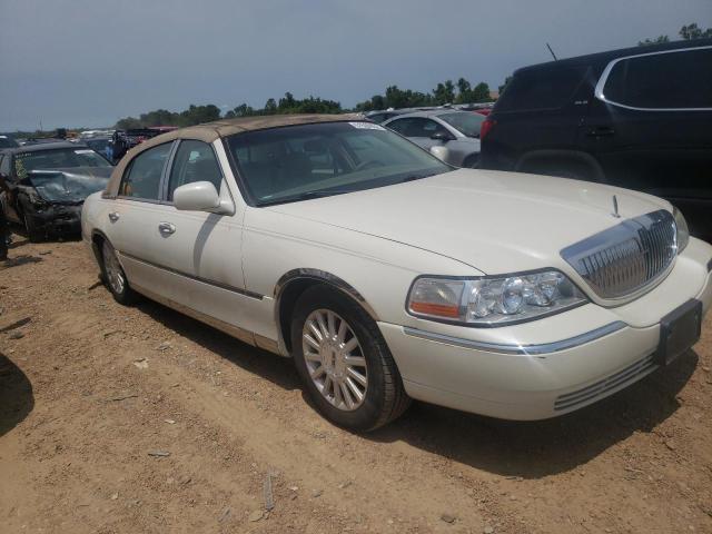 LINCOLN TOWN CAR E 2003 with VIN 1LNHM81W93Y690552 - Photo from auction
