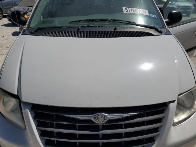 Photo 7 from auction – 2006 CHRYSLER TOWN & COU with VIN 1A4GP45R86B585555