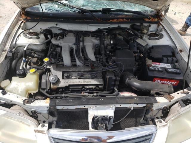 Photo 7 from auction – 2000 MAZDA 626 ES with VIN 1YVGF22D1Y5151799