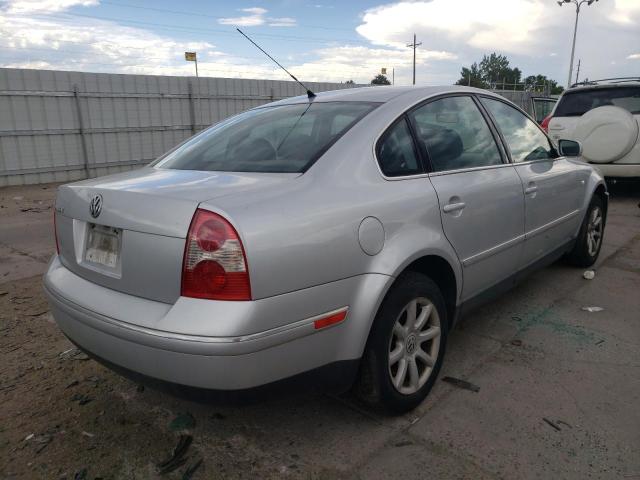 Photo 4 from auction – 2004 VOLKSWAGEN PASSAT GLS with VIN WVWPD63B24P053394
