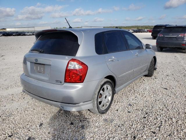 Photo 4 from auction – 2005 KIA SPECTRA5 with VIN KNAFE161355125812