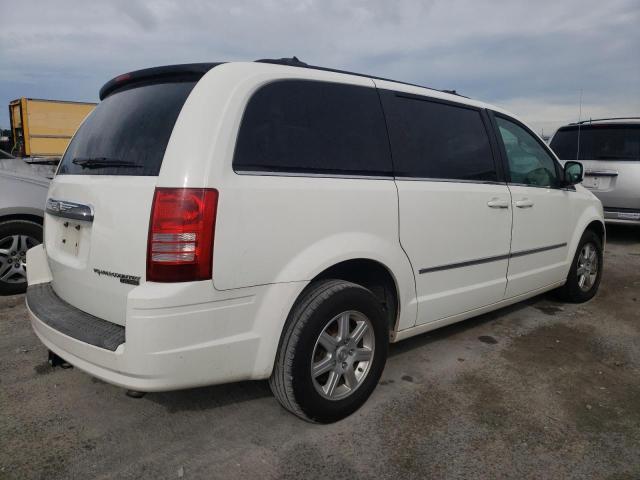 Photo 4 from auction – 2010 CHRYSLER TOWN & COU with VIN 2A4RR5D10AR413261
