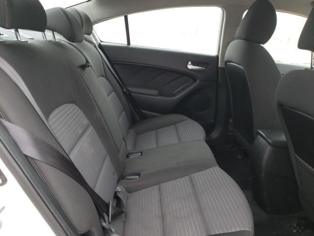 Foto 6 de la subasta – 2017 KIA FORTE LX con VIN 3KPFL4A74HE095539