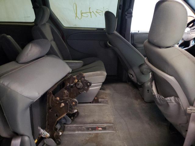Photo 6 from auction – 2004 CHRYSLER TOWN & COU with VIN 2C4GP44R24R534669