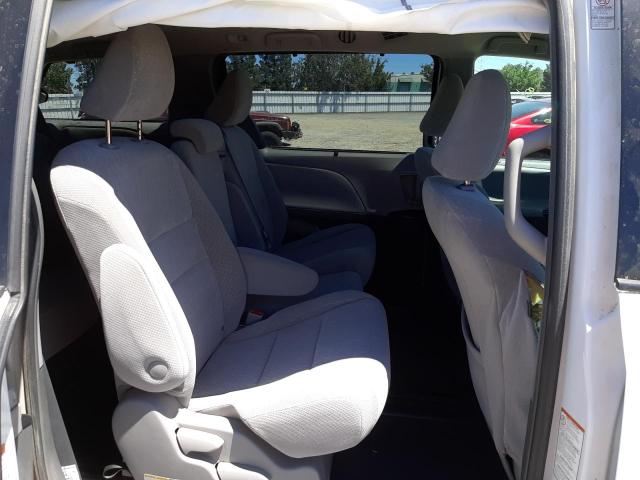 Photo 6 from auction – 2018 TOYOTA SIENNA LE with VIN 5TDKZ3DC7JS908318