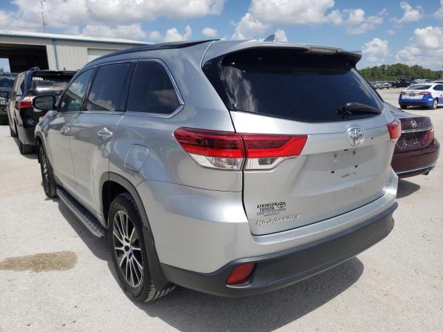 Photo 3 from auction – 2017 TOYOTA HIGHLANDER with VIN 5TDKZRFH6HS516968