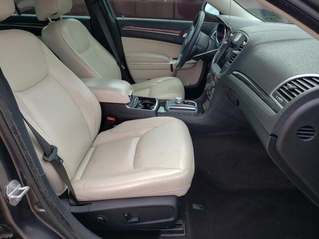 Photo 5 from auction – 2017 CHRYSLER 300 LIMITE with VIN 2C3CCARG9HH637474