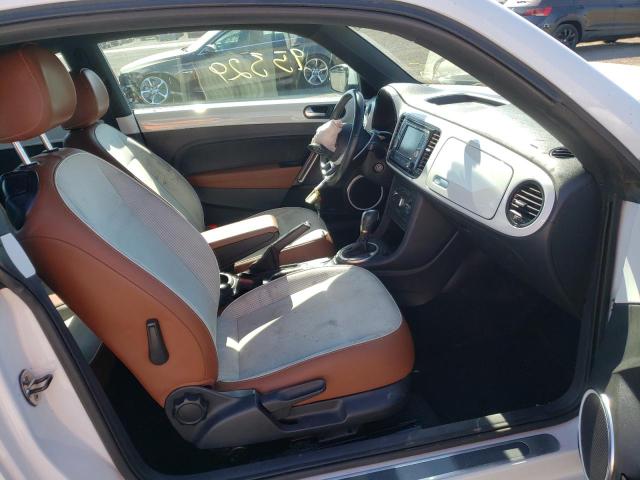 Photo 5 from auction – 2015 VOLKSWAGEN BEETLE 1.8 with VIN 3VWF17AT9FM606750